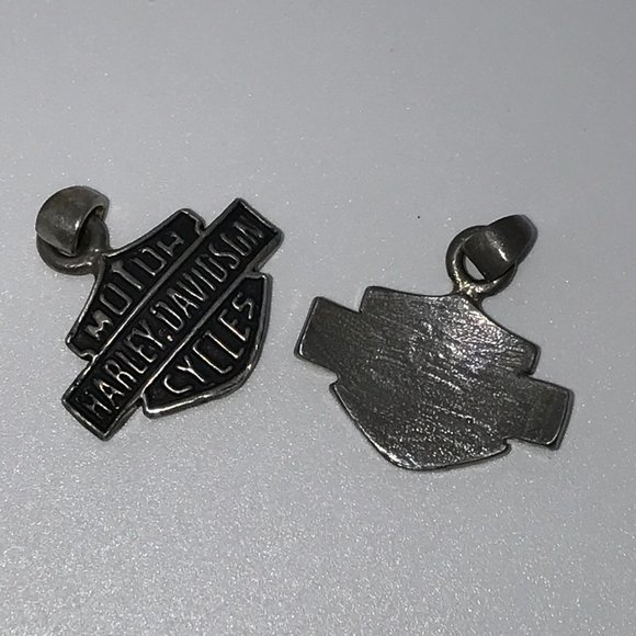 Sterling Silver Medium Harley Davidson Shield Pendant - Picture 4 of 10